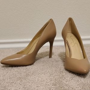Jessica Simpson Haneh Pump